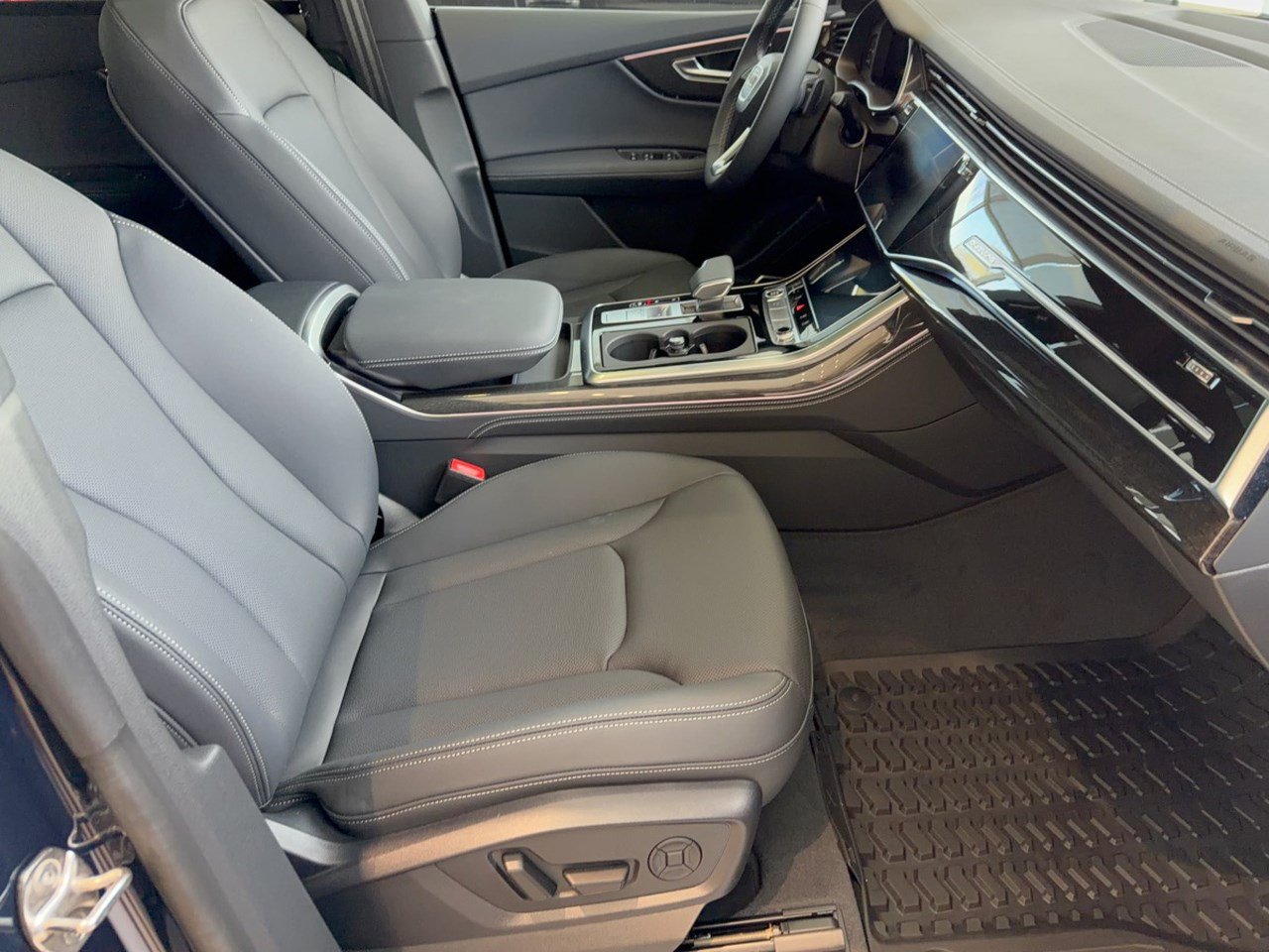 New 2026 Audi Q8 Premium Plus AWD/4WD image 30