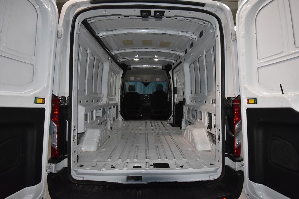 Used 2024 Ford Transit 250 148 Medium Roof Extended AWD image 30