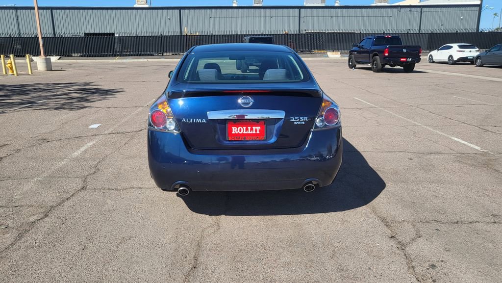 Used 2011 Nissan Altima 3.5 SR w/ Sport Pkg image 7