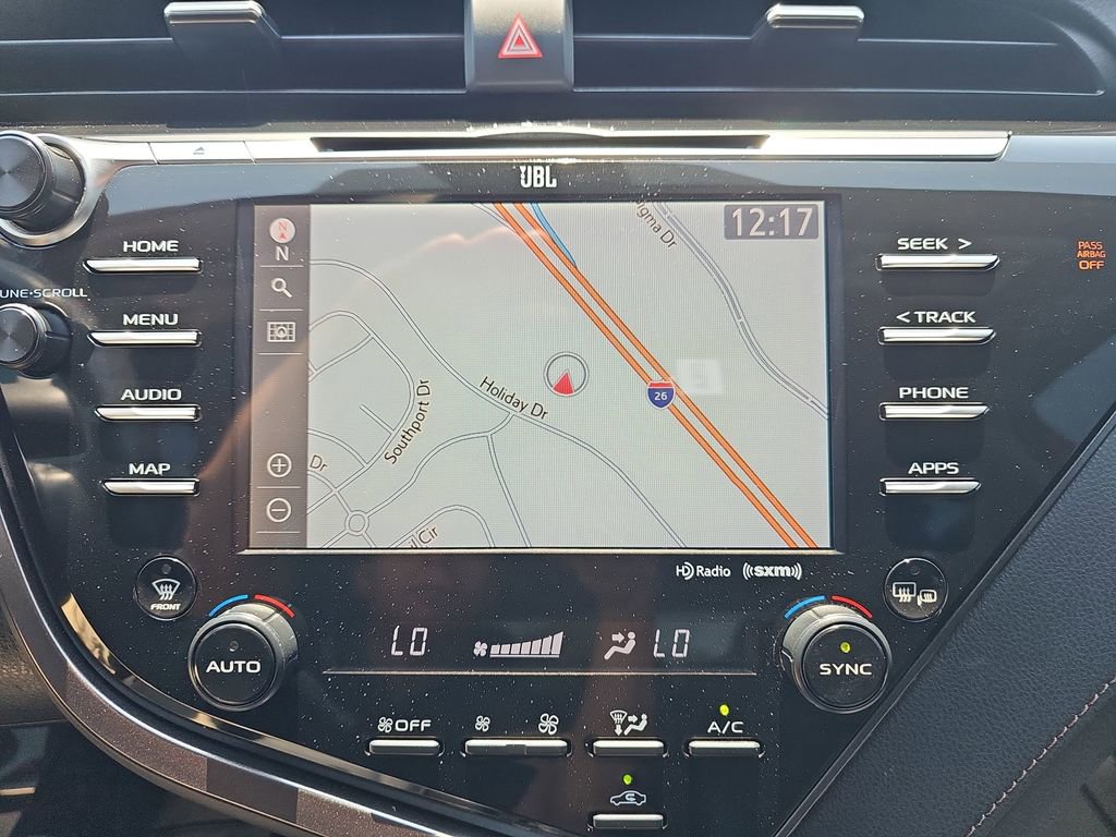 Used 2020 Toyota Camry XLE w/ Navigation Package FWD image 26