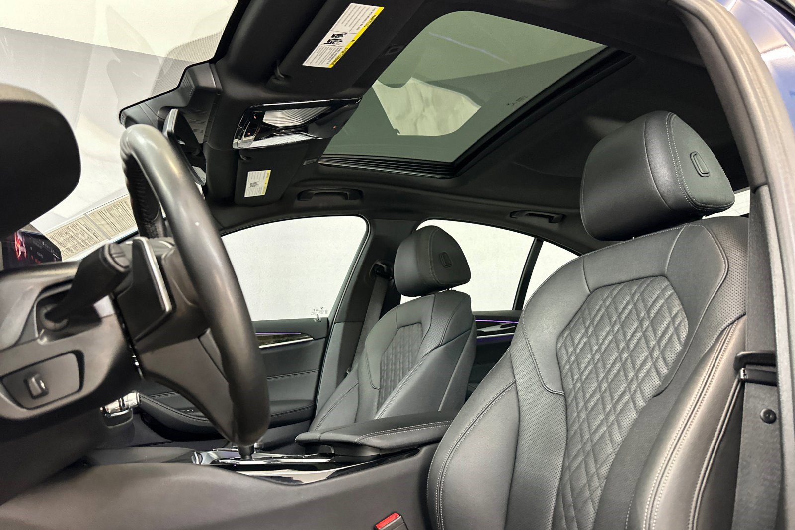 Certified 2023 BMW 530i w/ Convenience Package image 15