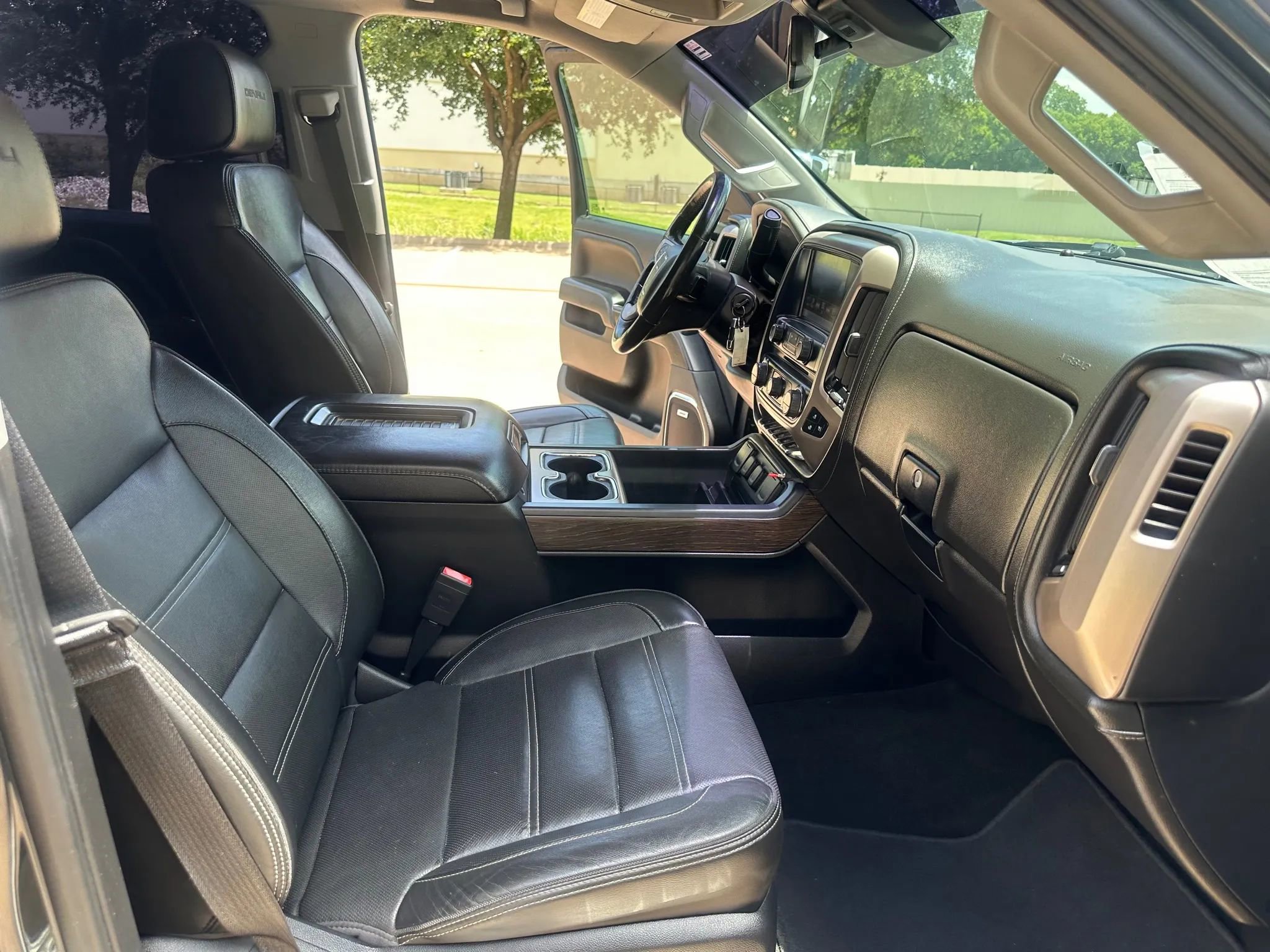 Used 2018 GMC Sierra 3500 Denali w/ Duramax Plus Package image 23