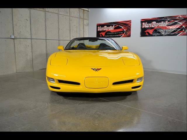 Used 2002 Chevrolet Corvette Convertible w/ Preferred Equipment Group2 RWD image 3