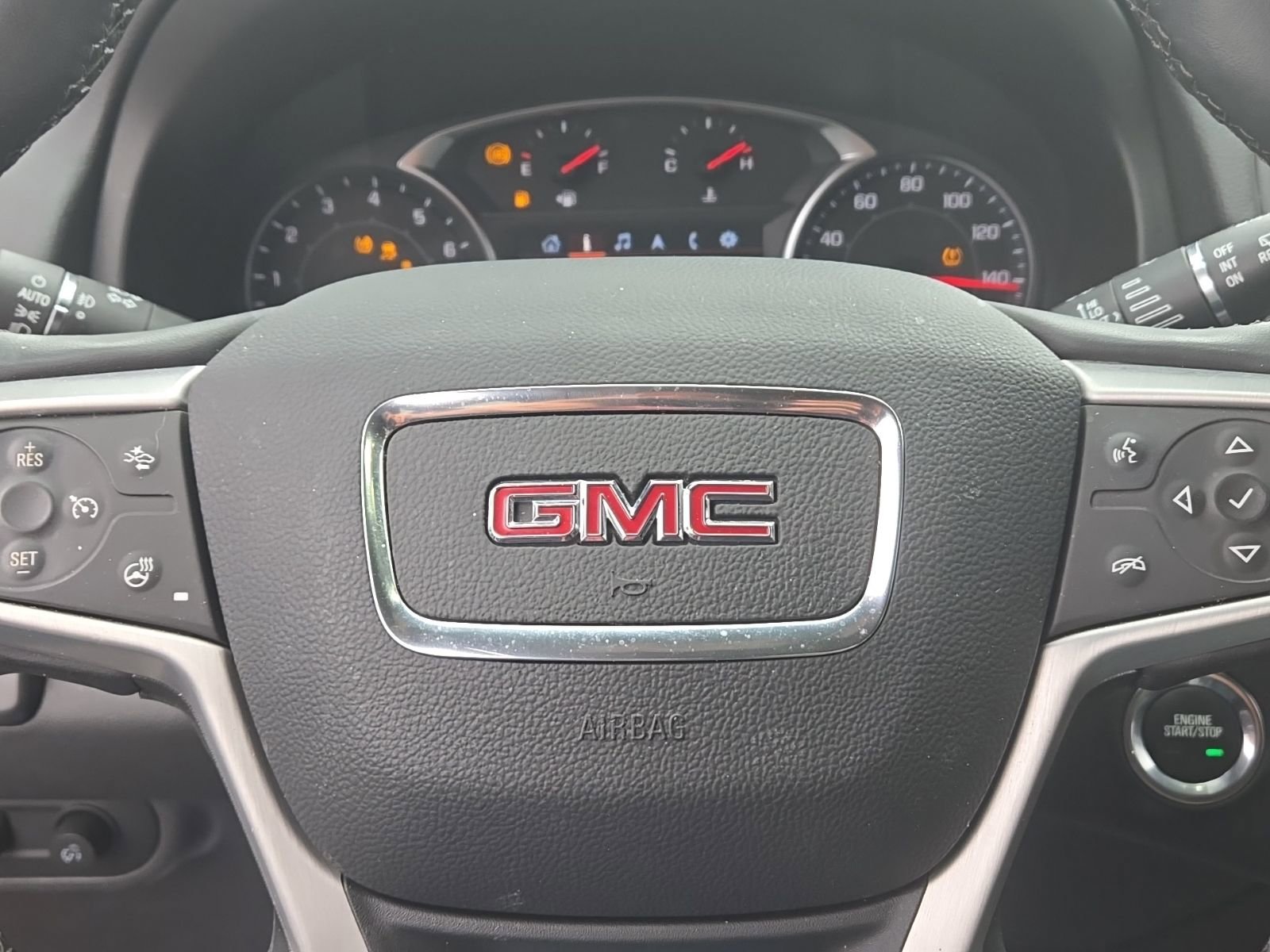 Used 2024 GMC Terrain SLT w/ Tech Package AWD/4WD image 4