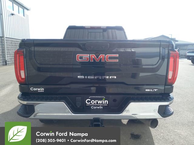 Used 2023 GMC Sierra 2500 SLT w/ SLT Premium Package image 4