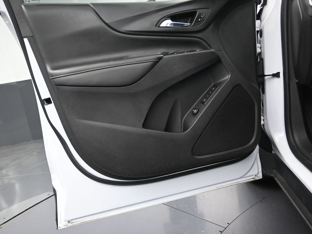 Used 2024 Chevrolet Equinox Premier FWD image 11