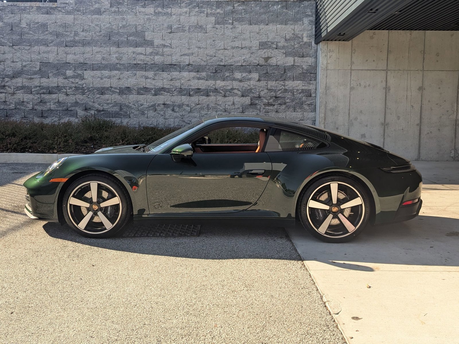 New 2026 Porsche 911 Carrera video 2