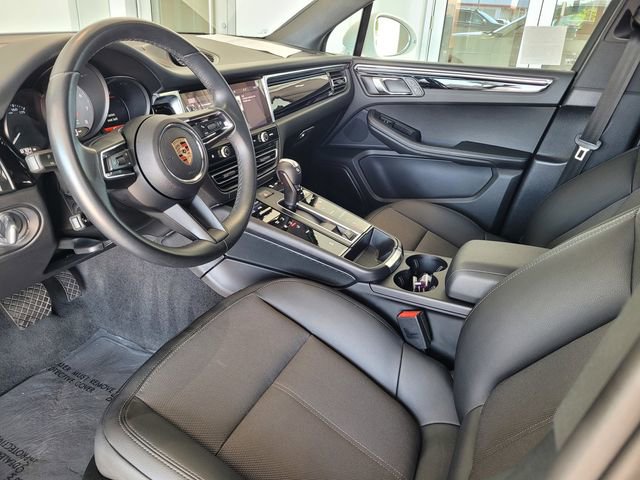 Used 2024 Porsche Macan S AWD/4WD image 11