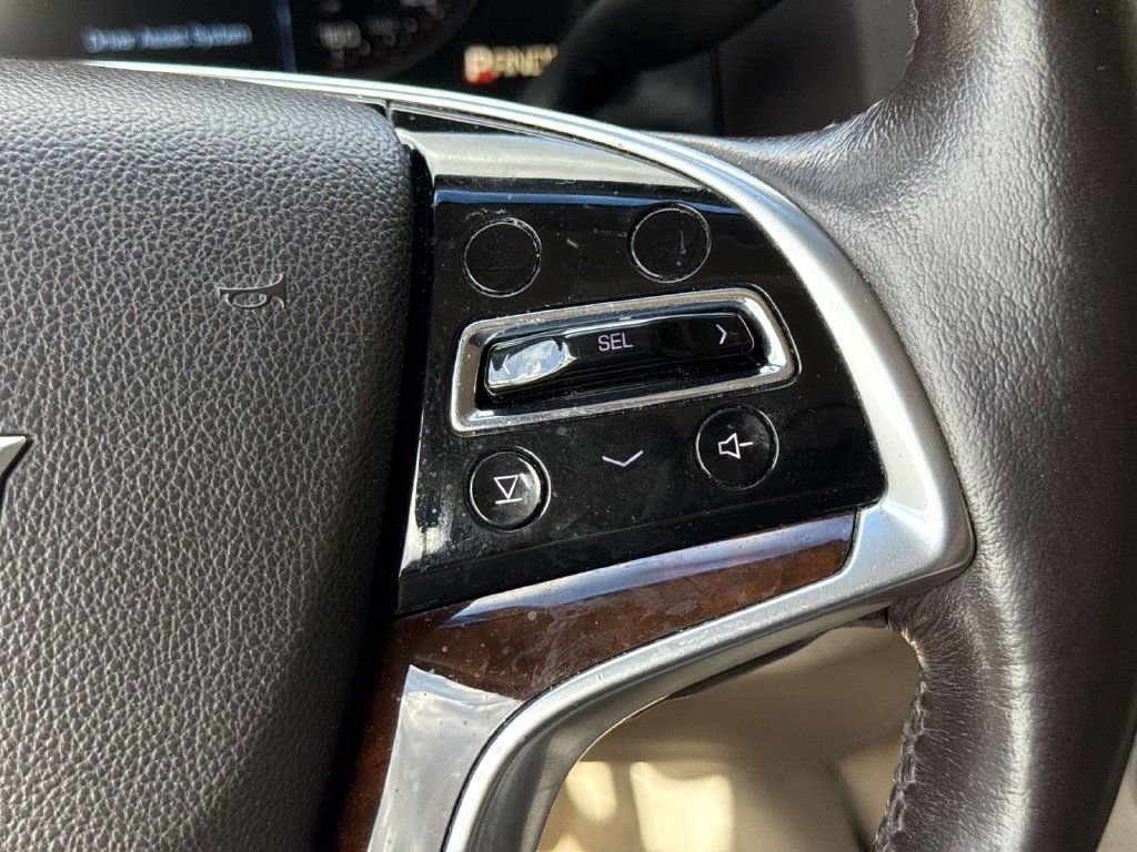Used 2015 Cadillac Escalade Premium AWD/4WD image 12