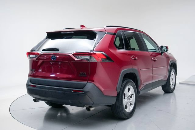 Used 2021 Toyota RAV4 XLE w/ Convenience Package AWD/4WD image 8