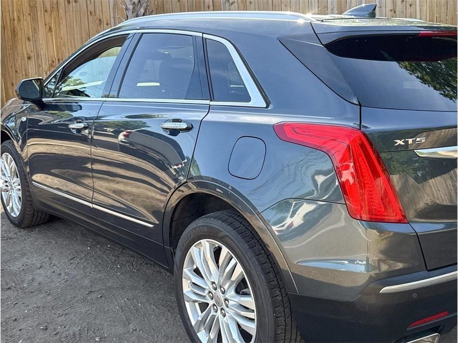 Used 2019 Cadillac XT5 Premium Luxury FWD image 6