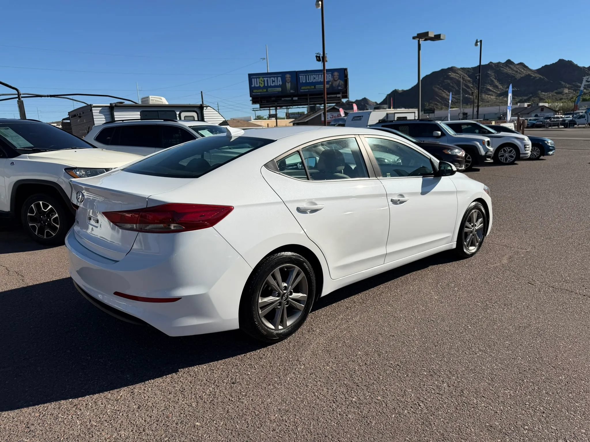 Used 2017 Hyundai Elantra Value Edition FWD image 5