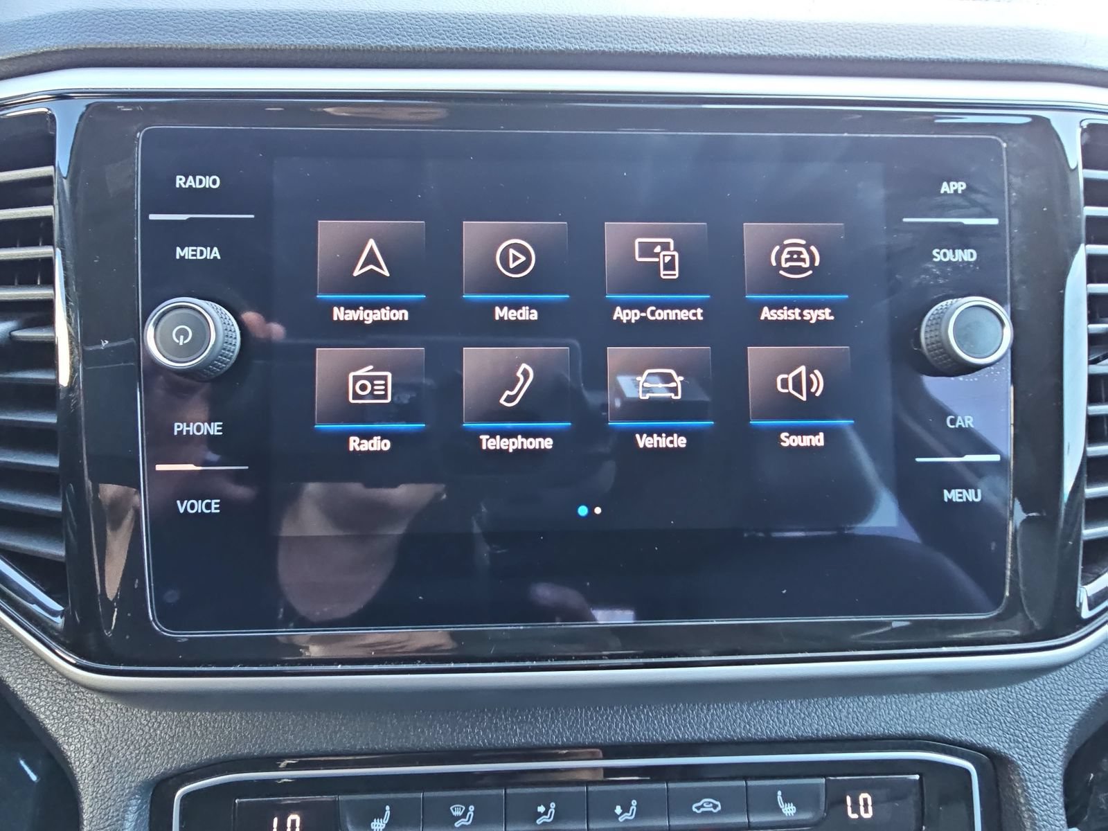 Used 2023 Volkswagen Atlas SE FWD image 23