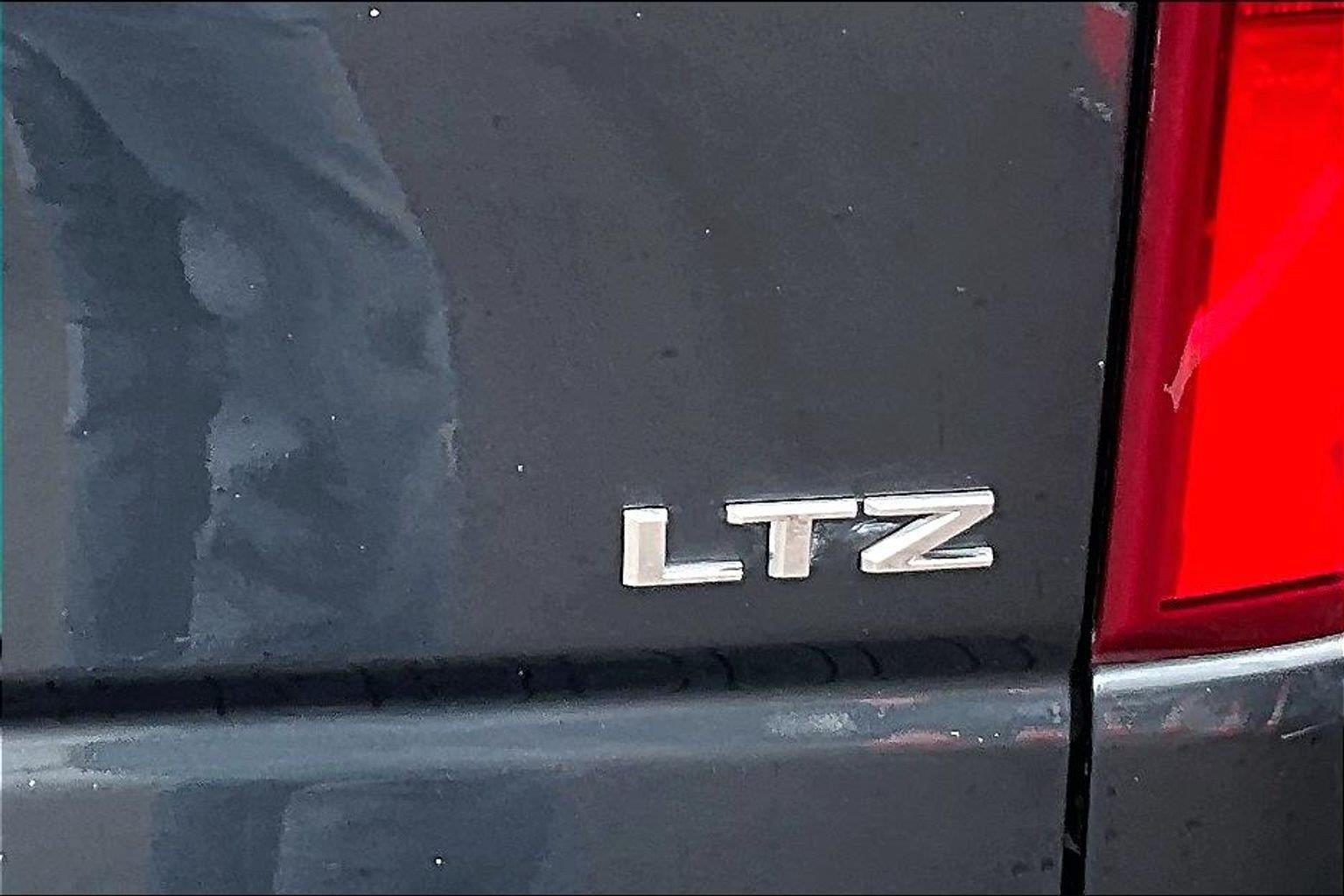 Used 2020 Chevrolet Silverado 2500 LTZ w/ LTZ Premium Package AWD/4WD image 8