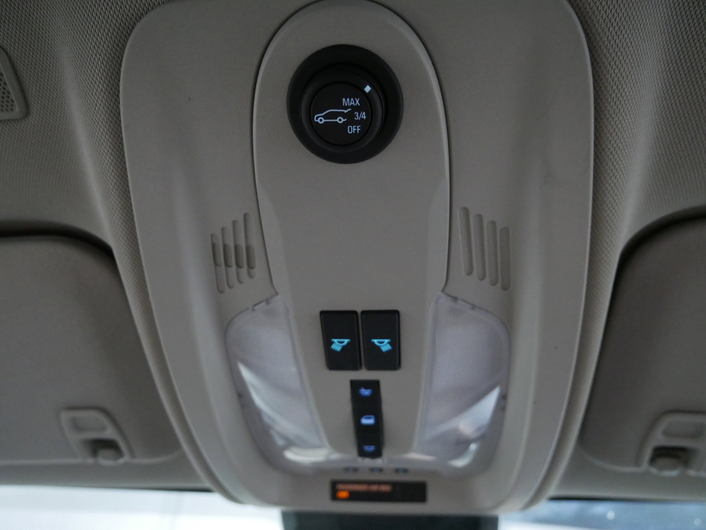 Used 2017 Chevrolet Equinox LT w/ Convenience Package image 32