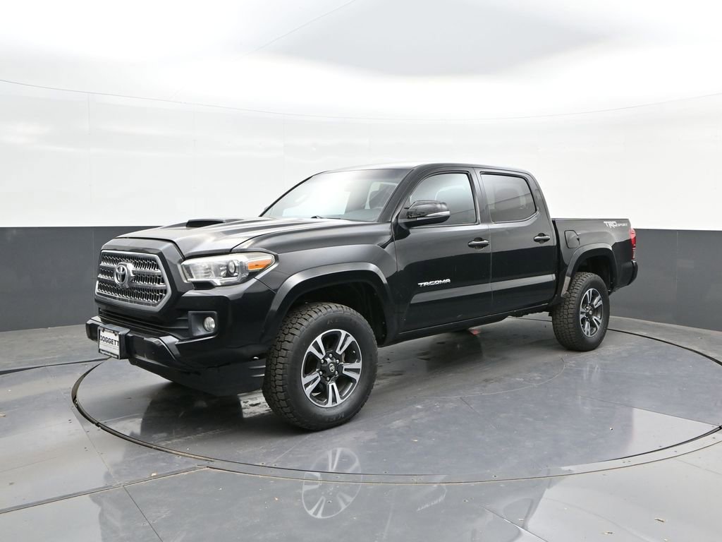 Used 2017 Toyota Tacoma TRD Sport w/ Tow Package image 1