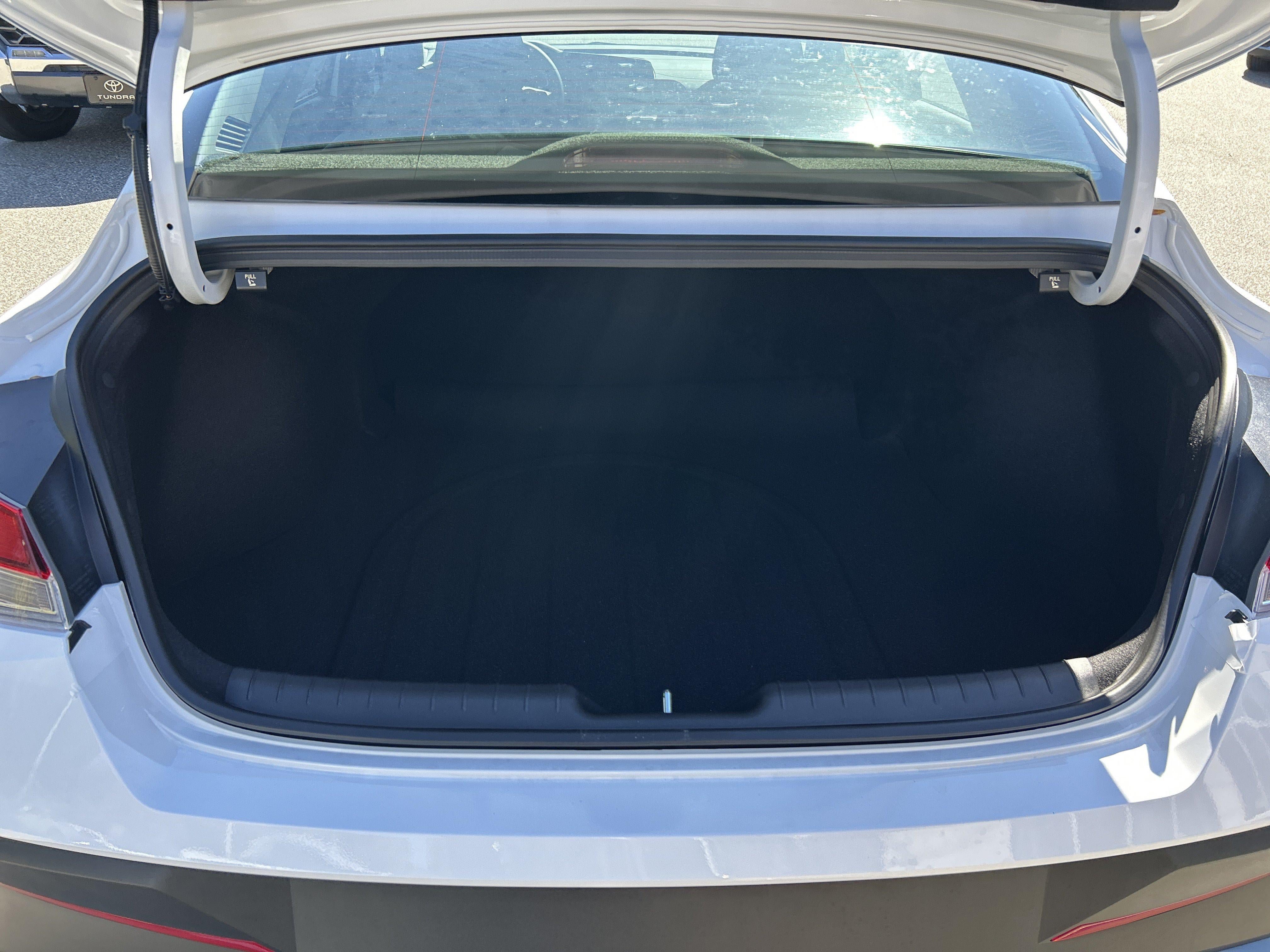 New 2026 Hyundai Elantra SE FWD image 43