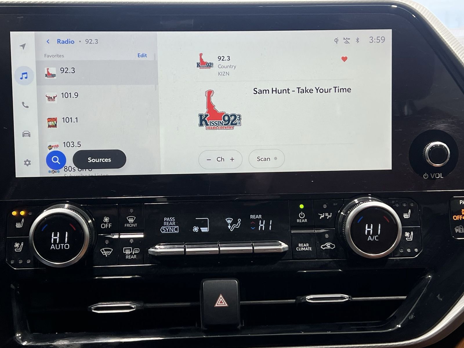 Used 2023 Toyota Highlander Platinum image 16