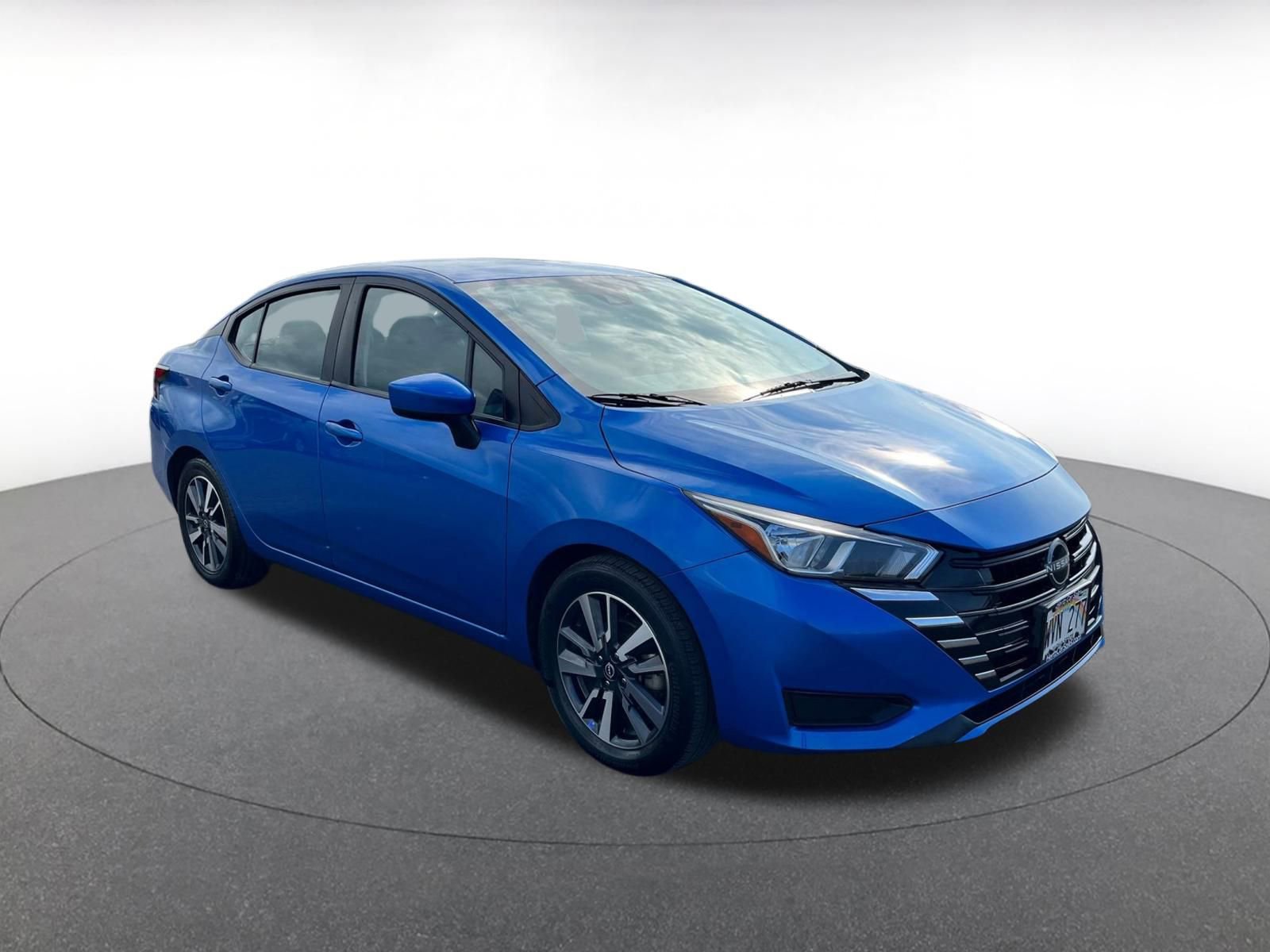Used 2023 Nissan Versa SV video 1