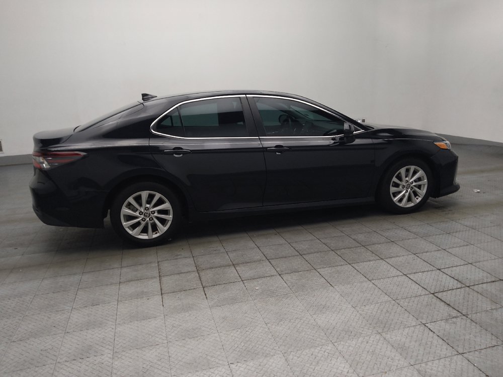 Used 2021 Toyota Camry LE FWD image 10