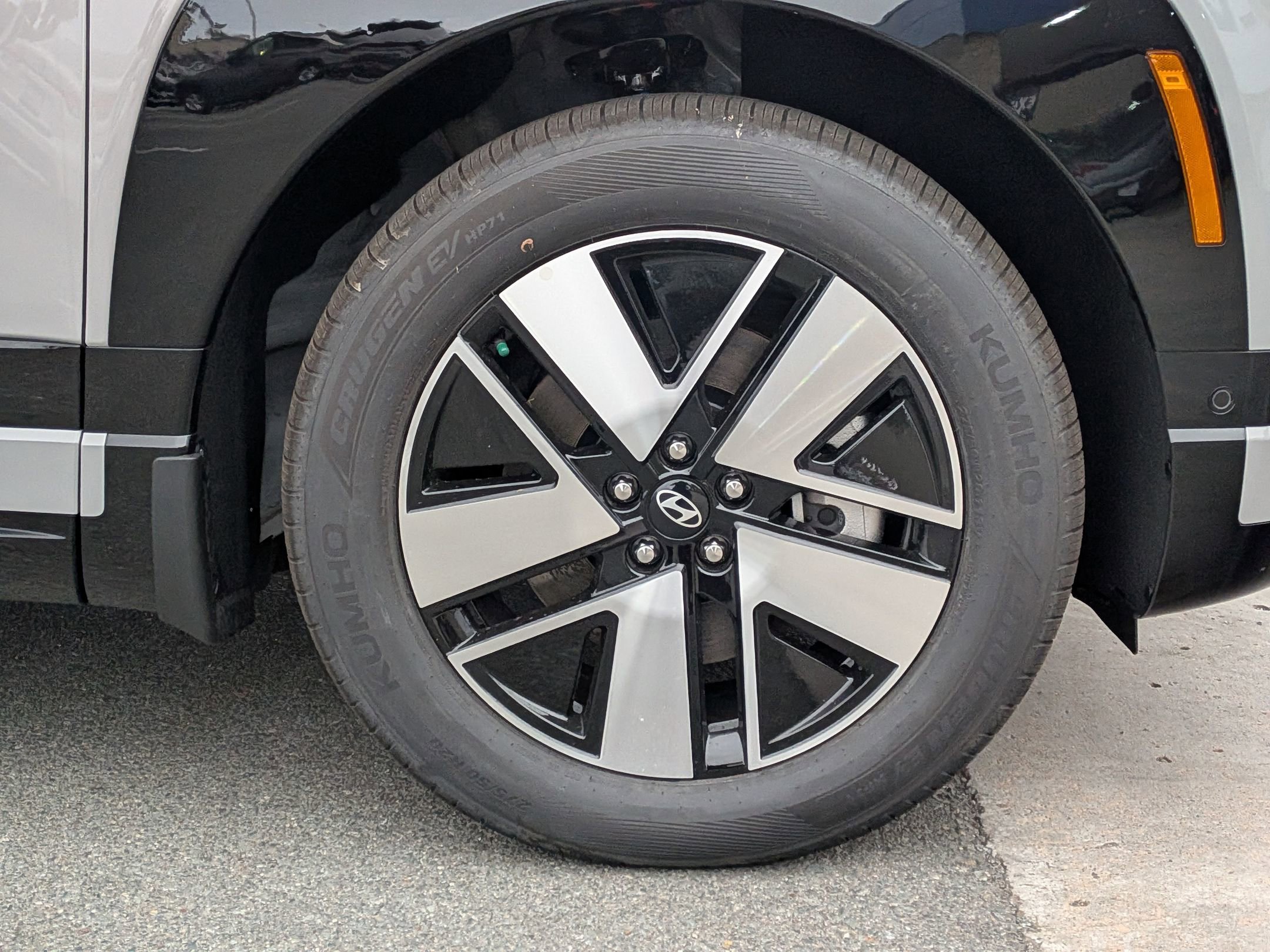 New 2026 Hyundai Ioniq 9 SEL image 7
