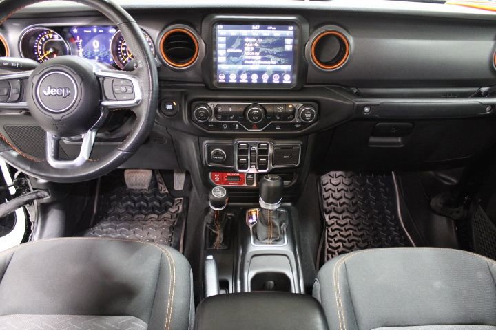 Used 2023 Jeep Gladiator Mojave w/ Cold Weather Group AWD/4WD image 2