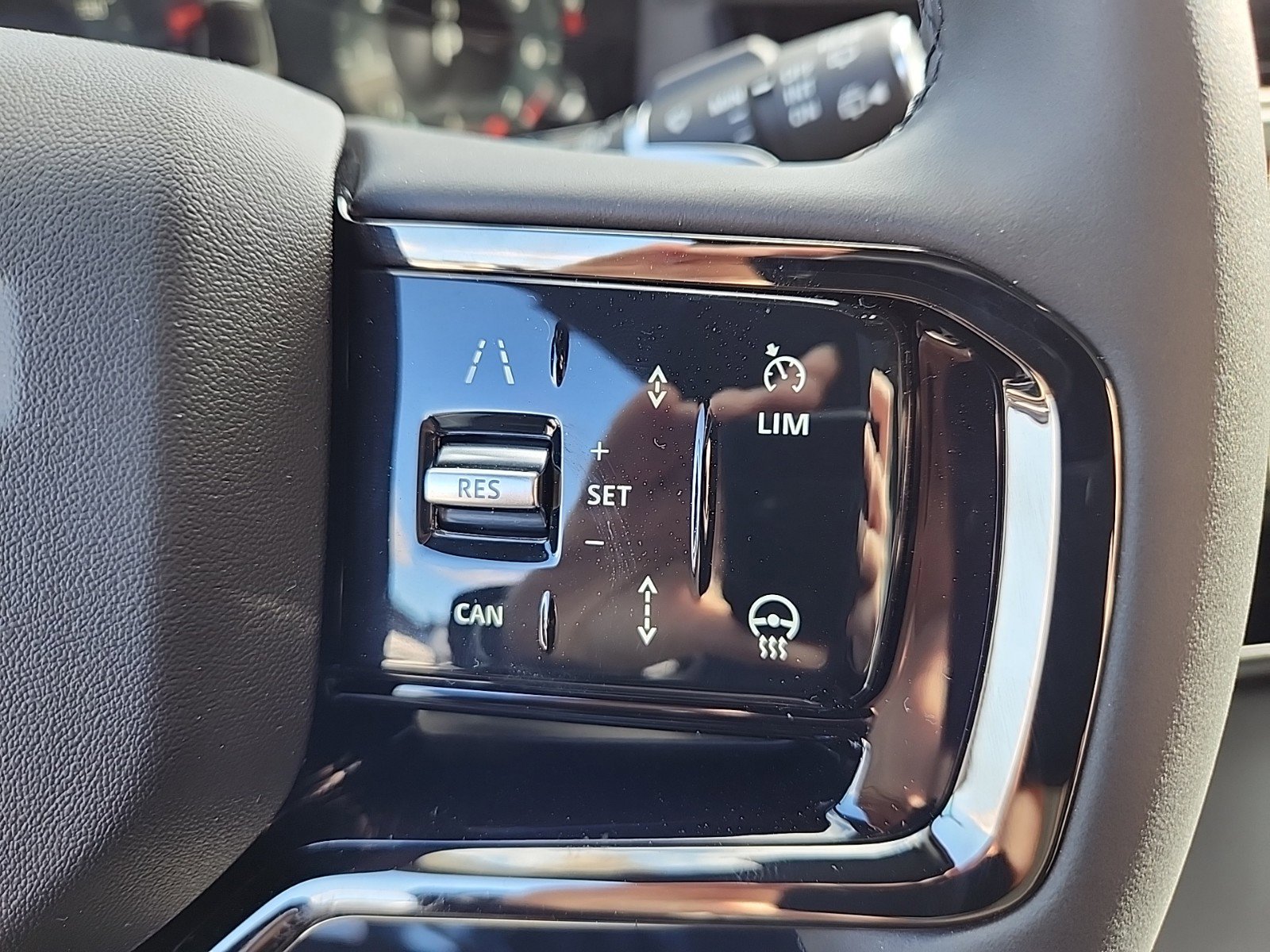 Certified 2026 Land Rover Range Rover Evoque S image 20