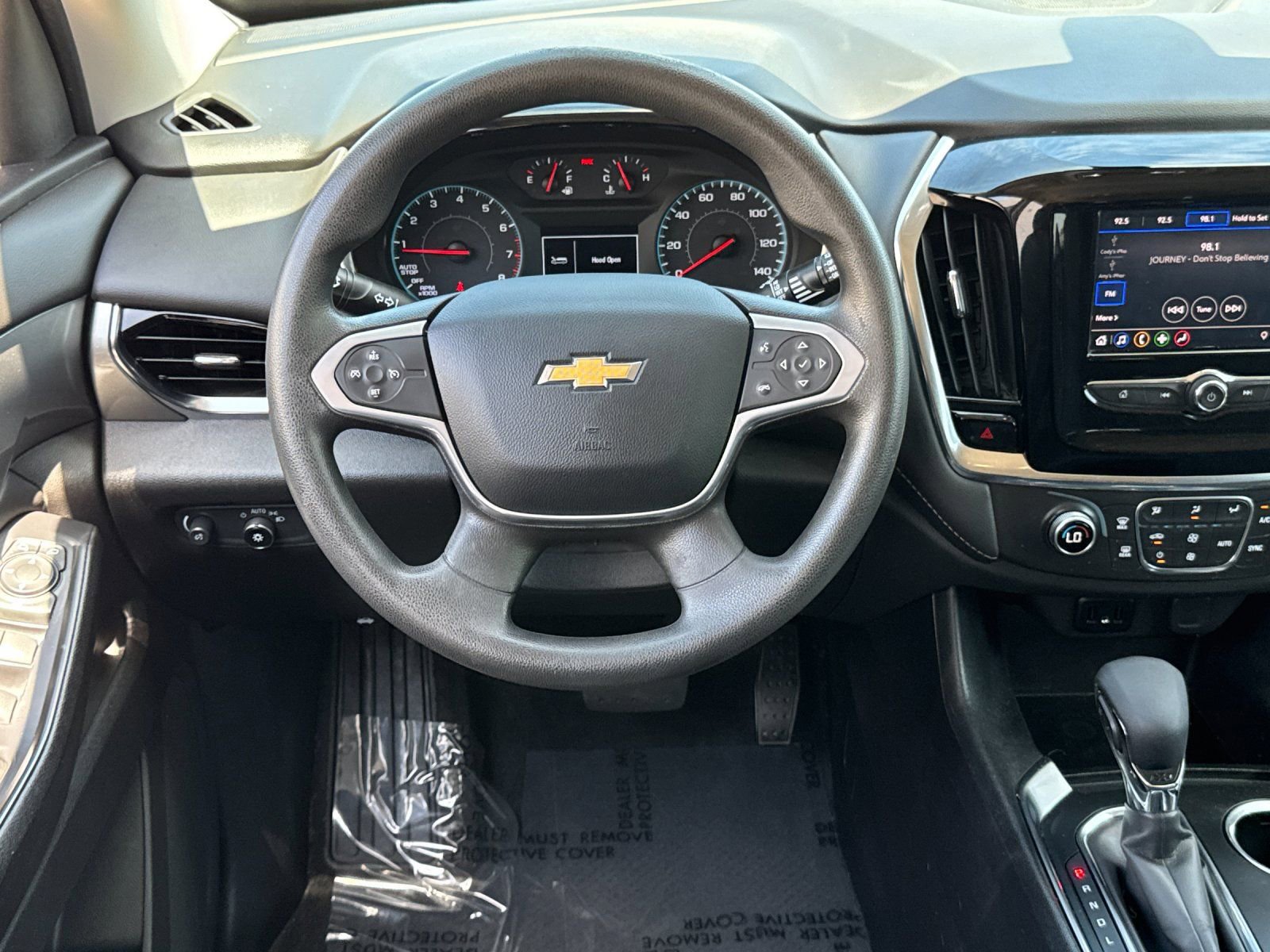 Used 2021 Chevrolet Traverse LS FWD image 17