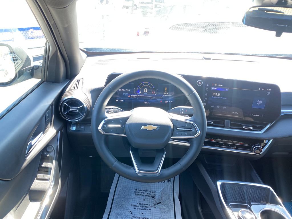 Used 2026 Chevrolet Equinox LT FWD image 19