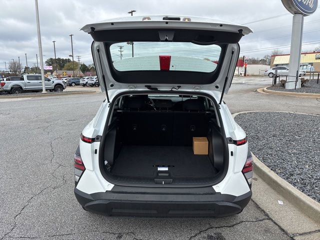 Used 2026 Hyundai Kona SE image 25