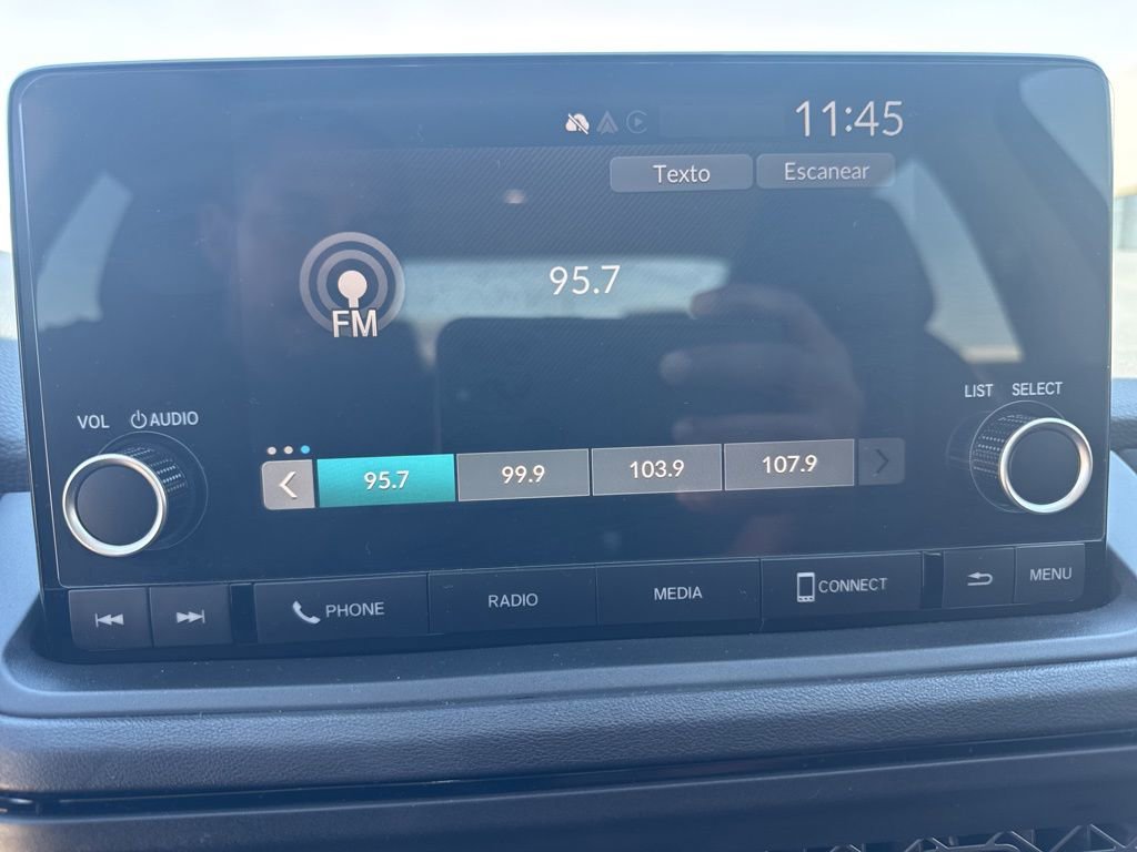 Used 2025 Honda Accord SE image 11