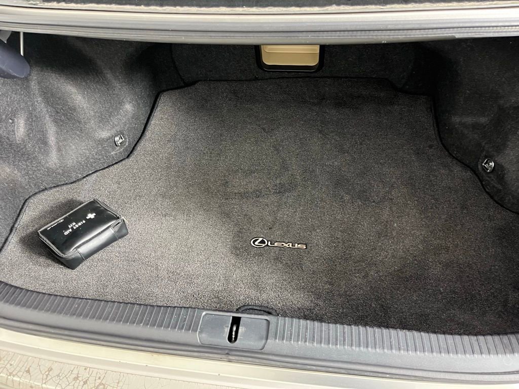 Used 2016 Lexus ES 350 image 9