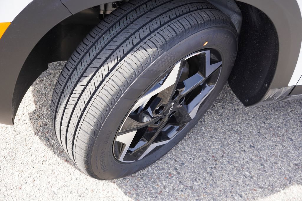 New 2026 Kia Seltos S AWD/4WD image 9