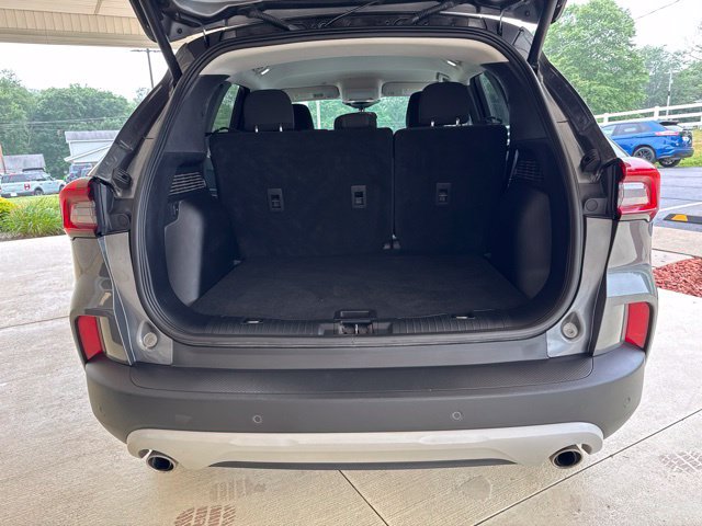 Used 2023 Ford Escape Active w/ Tech Pack #1 AWD/4WD image 32