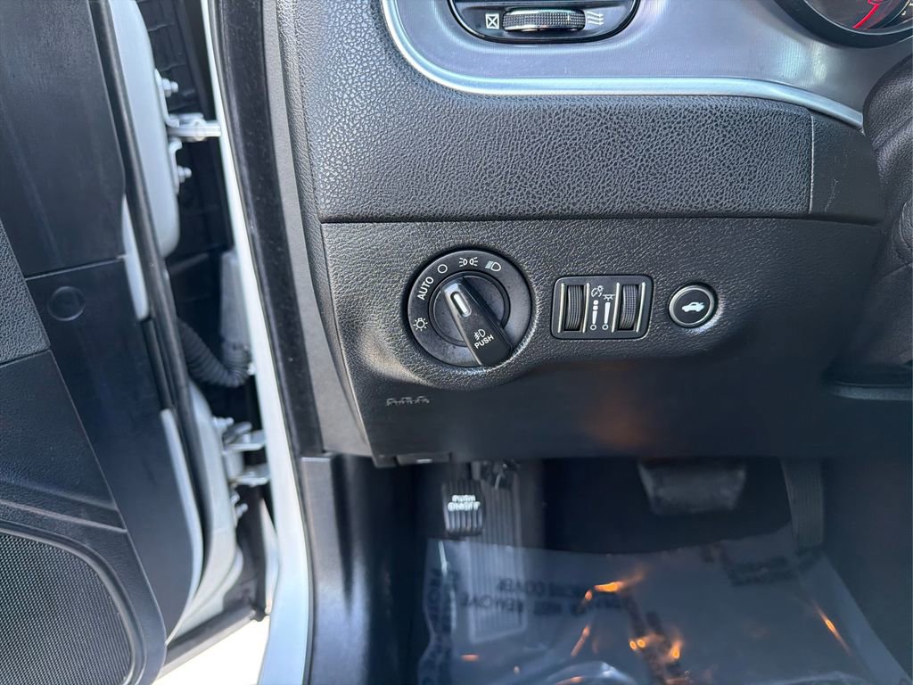 Used 2022 Dodge Charger GT w/ Blacktop Package image 18