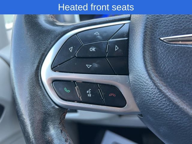 Used 2020 Chrysler Pacifica Touring-L w/ Tire & Wheel Group image 22