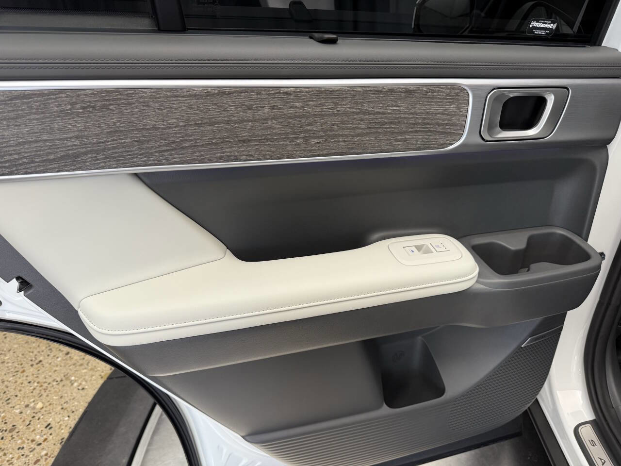 Used 2024 Hyundai Santa Fe Calligraphy image 28