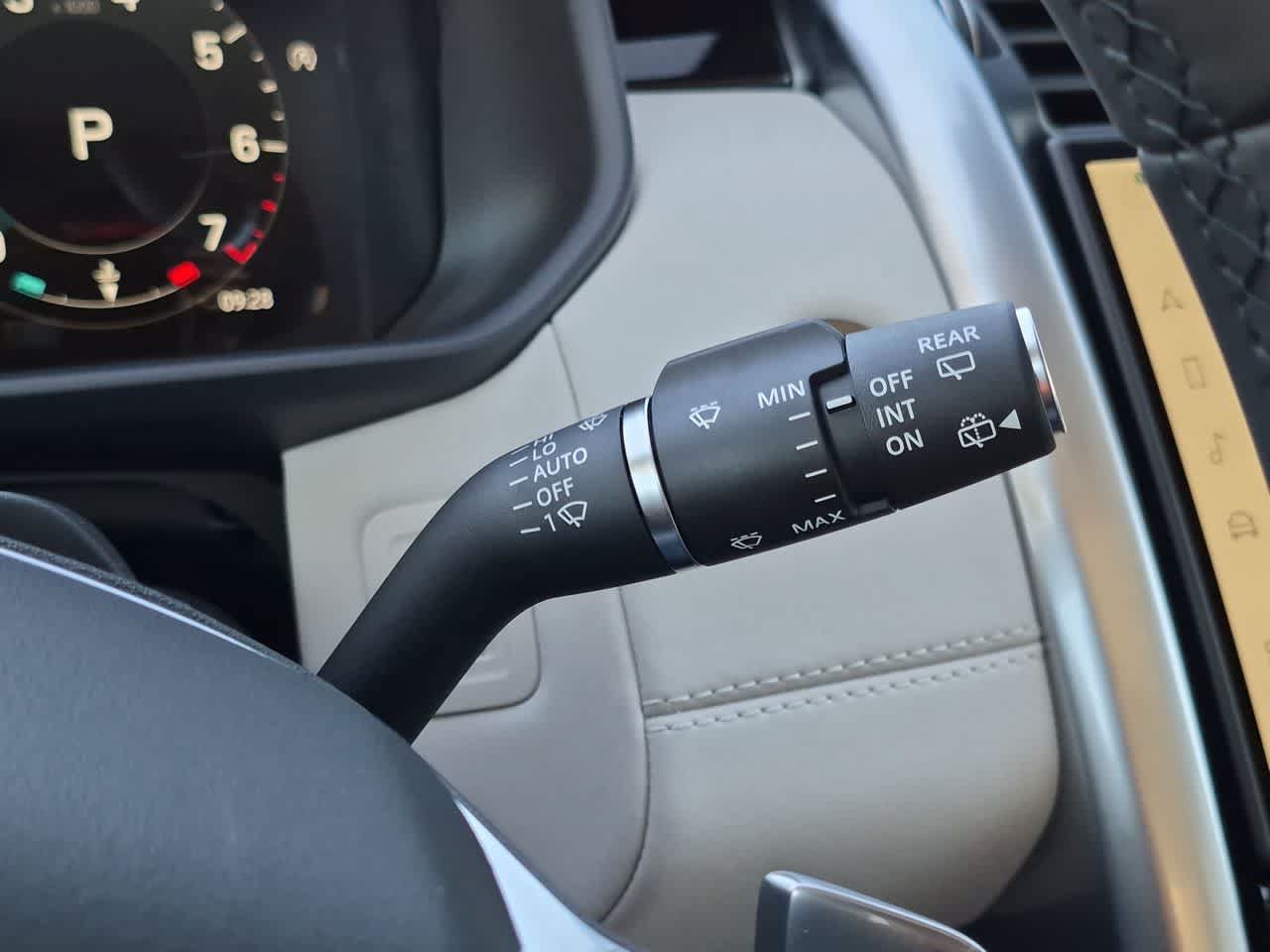 New 2026 Land Rover Discovery S AWD/4WD image 28