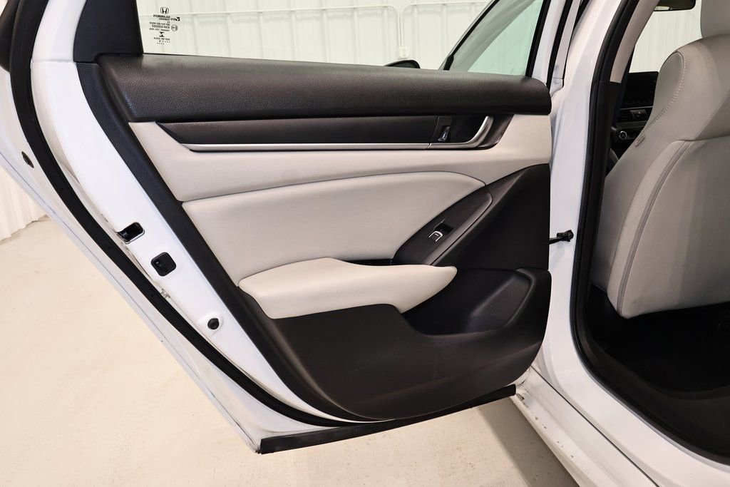 Used 2019 Honda Accord LX image 14