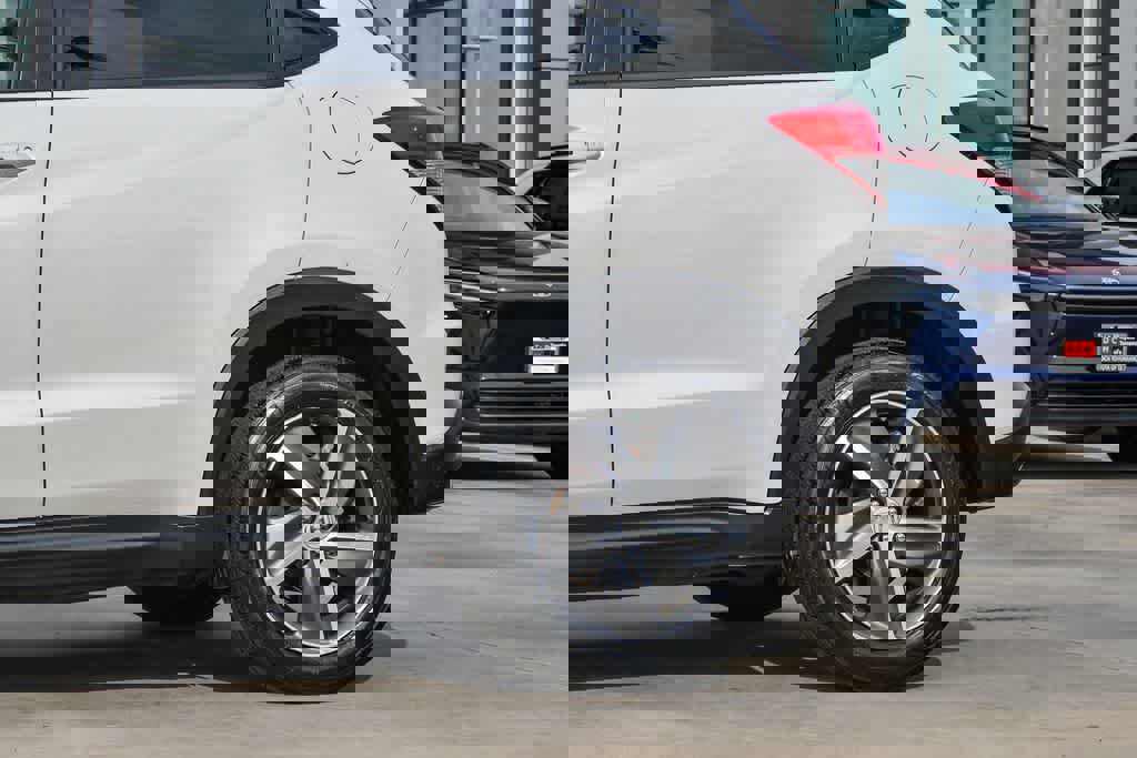 Used 2021 Honda HR-V EX image 11