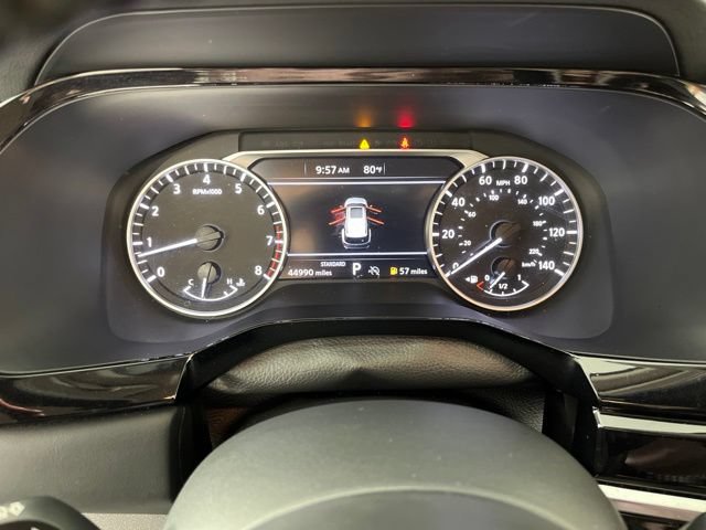 Used 2025 Nissan Pathfinder SV FWD image 25