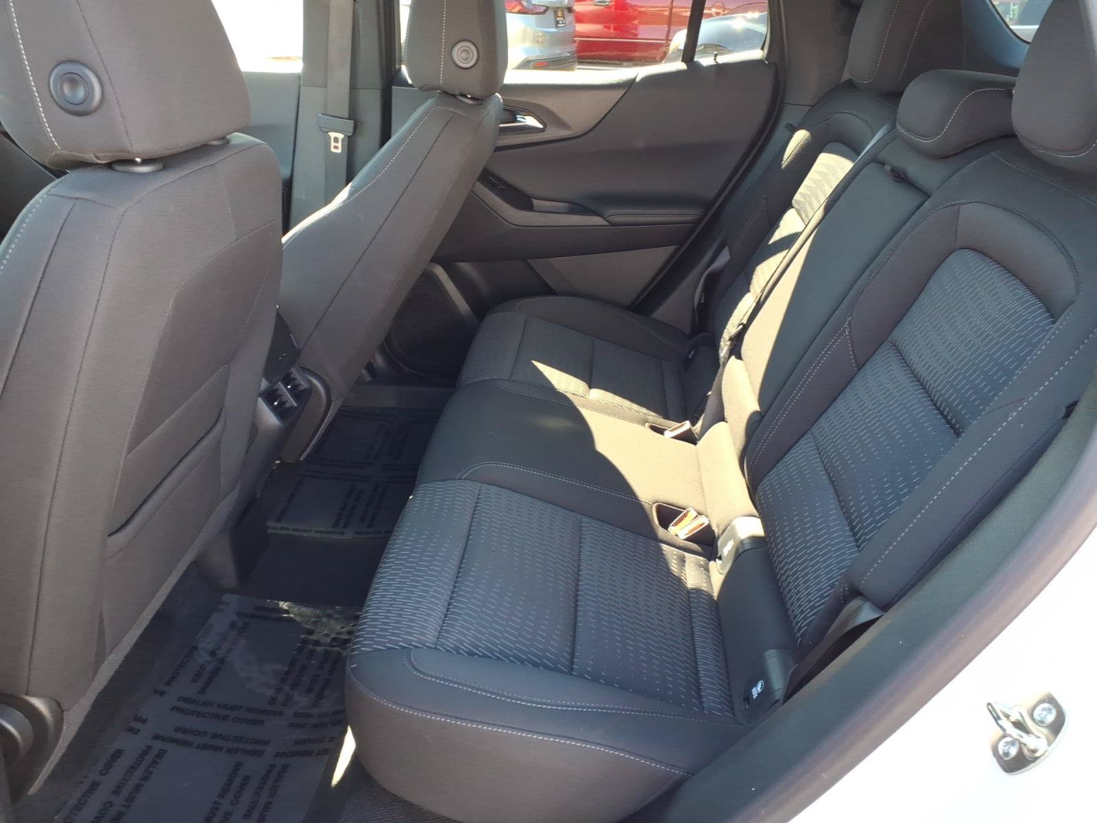 Used 2025 Chevrolet Equinox LT AWD/4WD image 7
