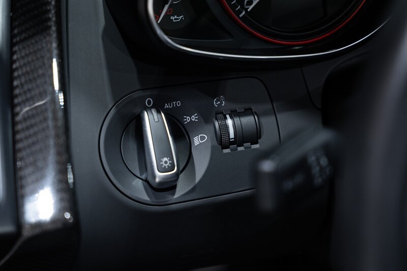 Used 2012 Audi R8 V10 AWD/4WD image 59