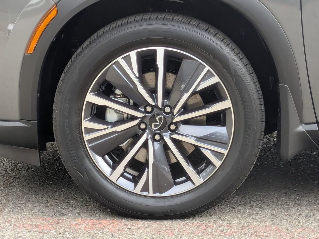 New 2026 INFINITI QX60 Luxe image 9