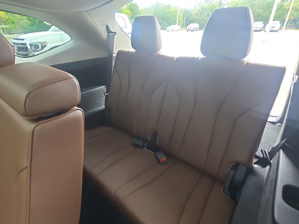 Certified 2024 Acura MDX SH-AWD w/ Technology Package image 31