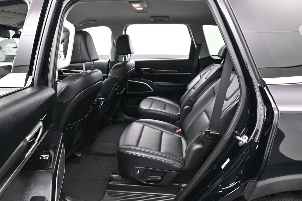 Used 2023 Kia Telluride S AWD/4WD image 32