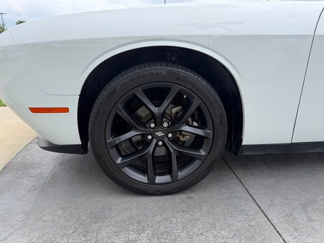 Used 2022 Dodge Challenger SXT w/ Blacktop Package RWD image 5