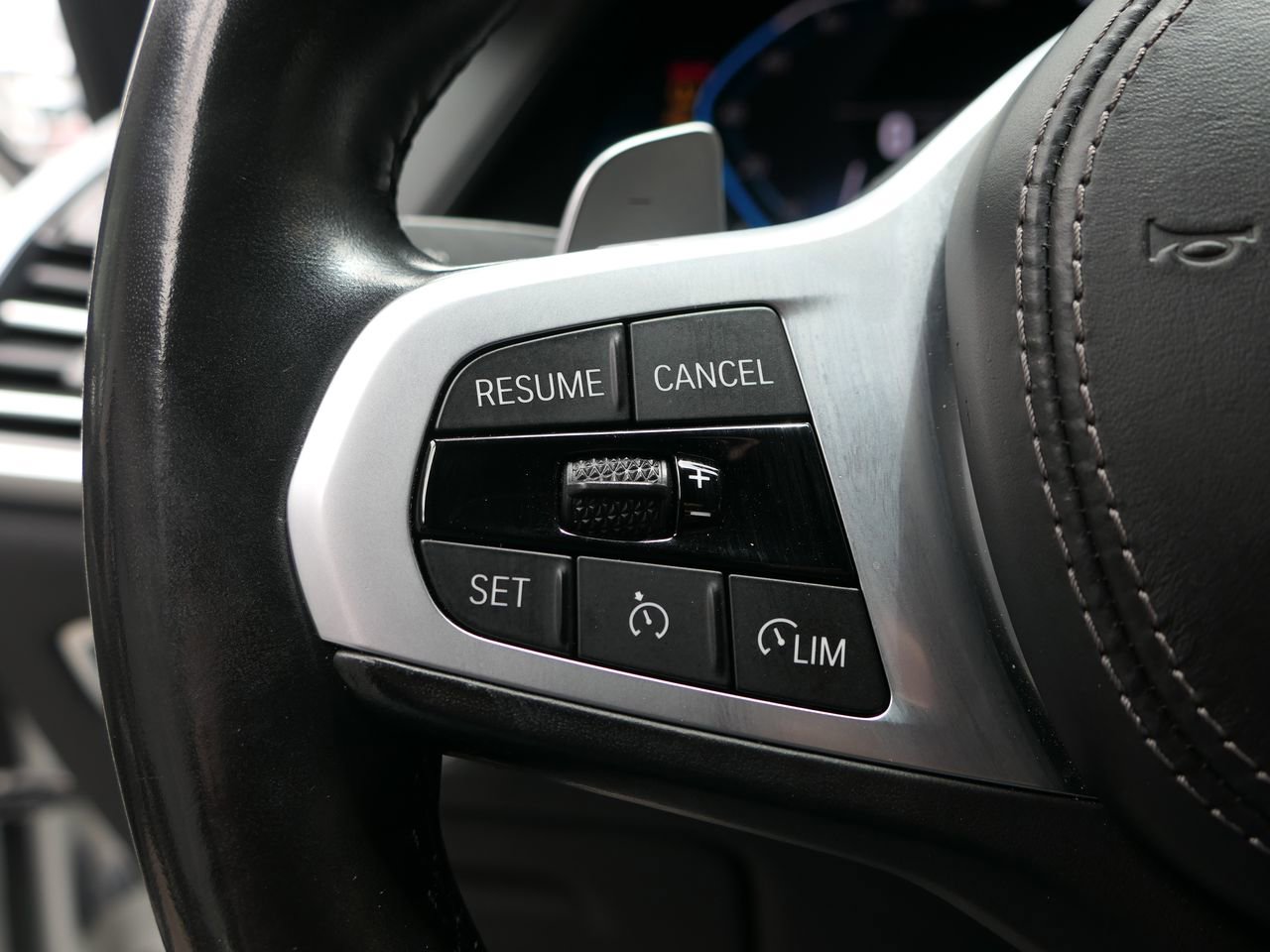 Used 2022 BMW X5 xDrive45e w/ M Sport Package AWD/4WD image 14