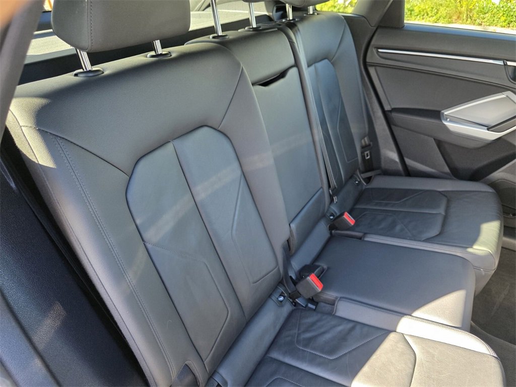 Used 2022 Audi Q3 2.0T Premium Plus image 30