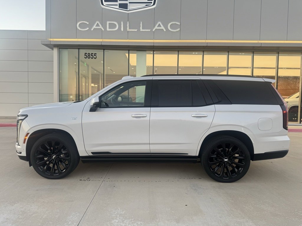 Used 2025 Cadillac Escalade Sport Platinum w/ LPO, ONYX Package image 2